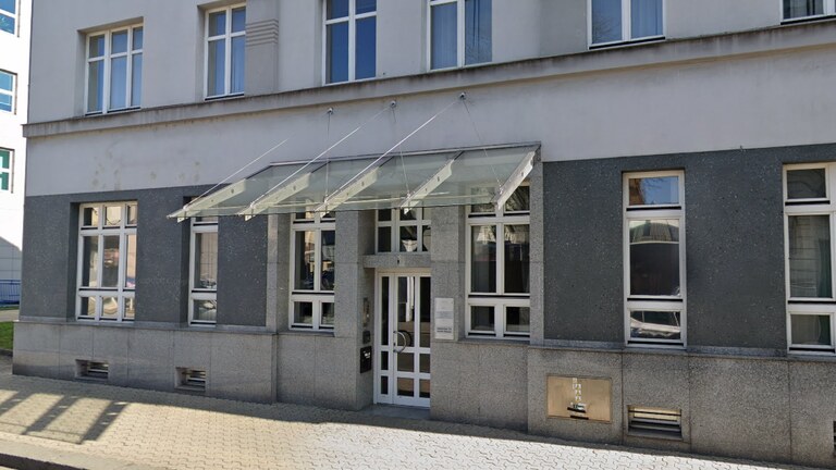 Hi-dent s.r.o.- DiEn centrum